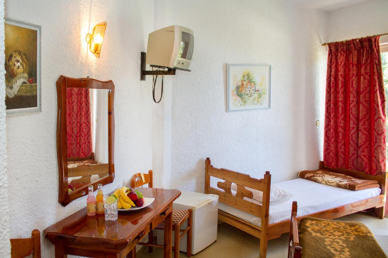 Hotel Hellas Epidaurus Zimmer foto