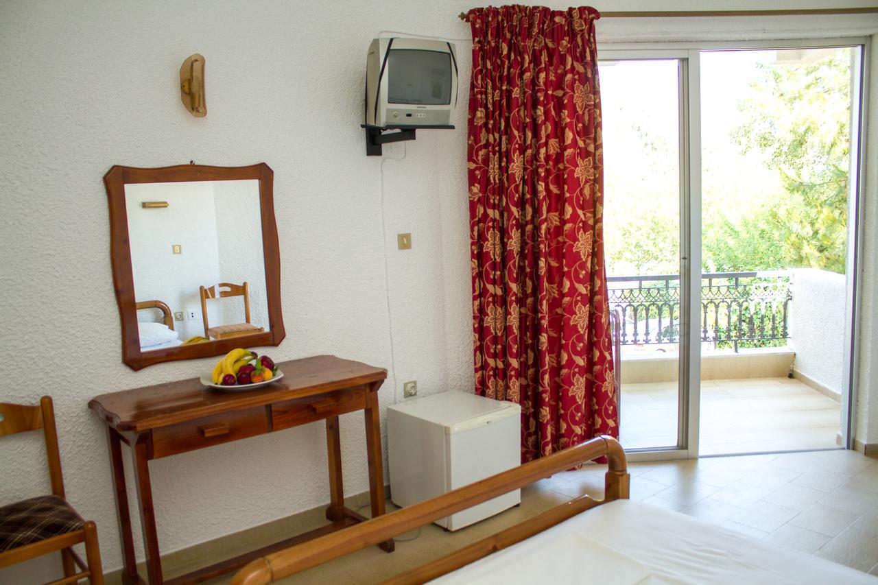 Hotel Hellas Epidaurus Zimmer foto